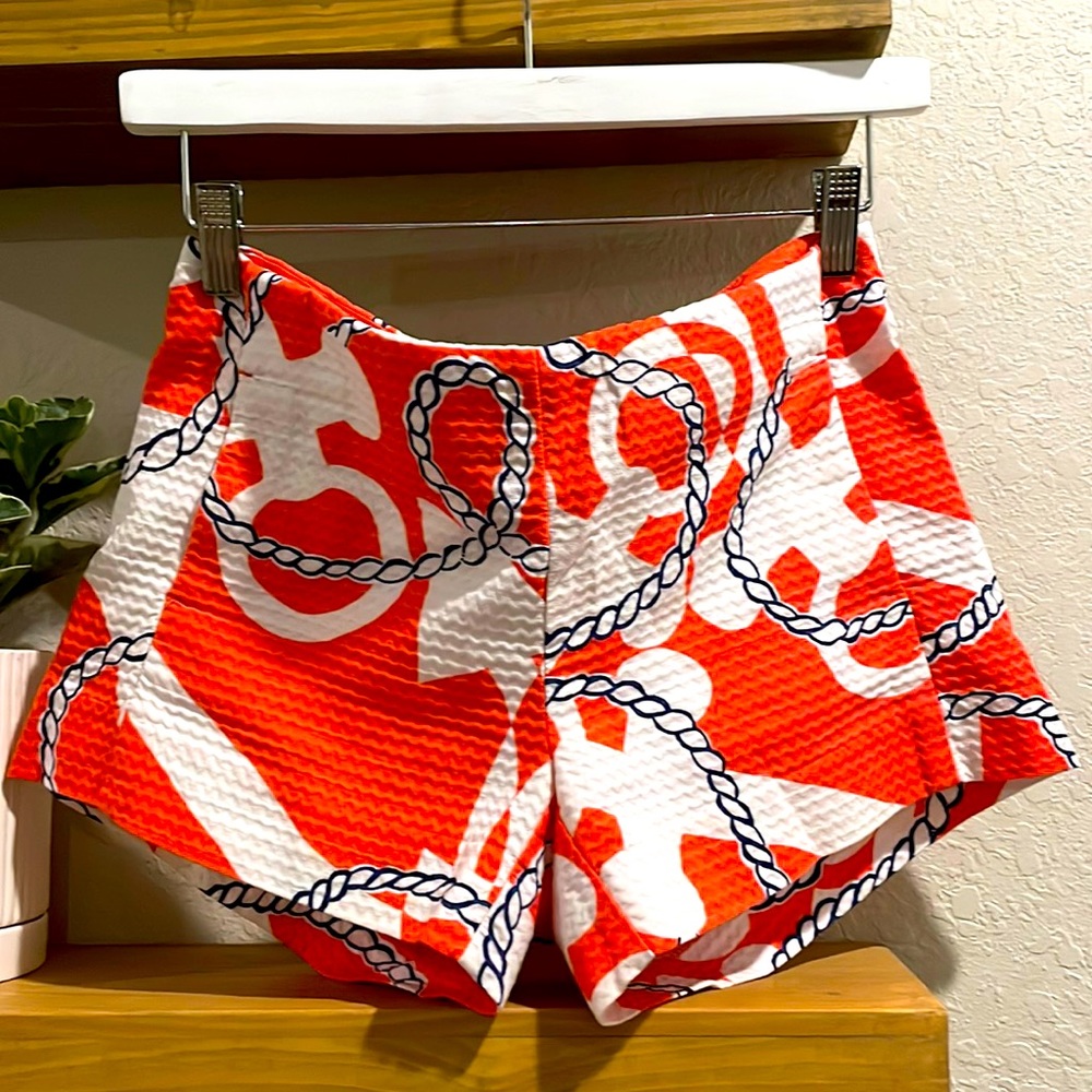 Lilly Pulitzer Short with Pockets. Size 0